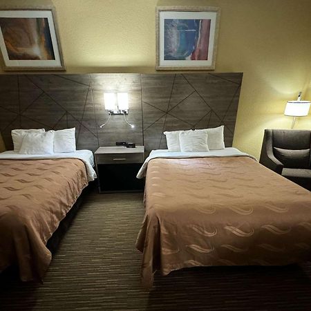 Quality Inn Near I-72 And Hwy 51 Forsyth Kültér fotó