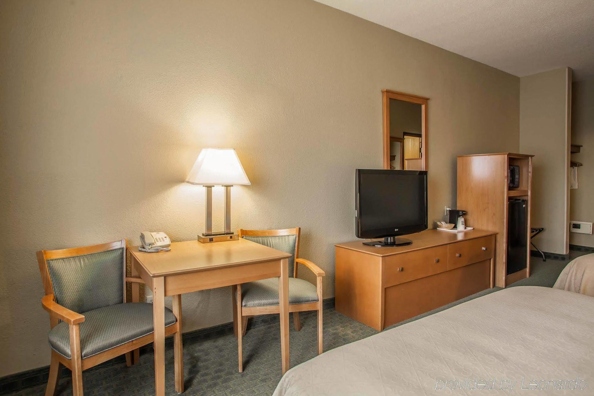 Quality Inn Near I-72 And Hwy 51 Forsyth Kültér fotó